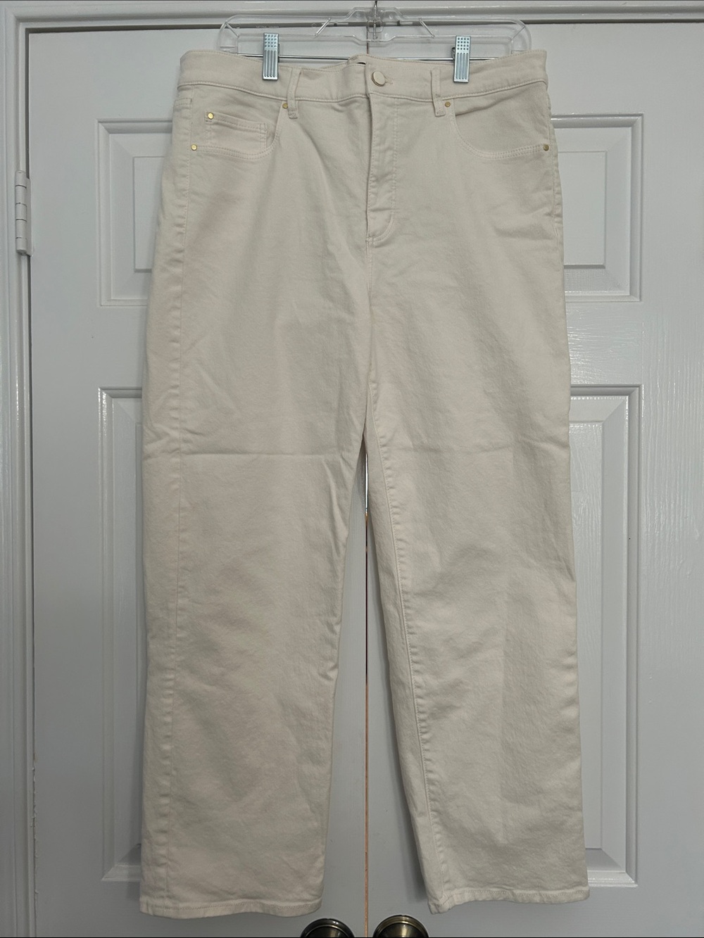 Ann Taylor Straight-Leg Jeans in Creamy Off-White